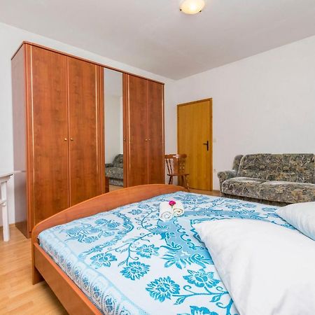 Duće Apartments Anka מראה חיצוני תמונה