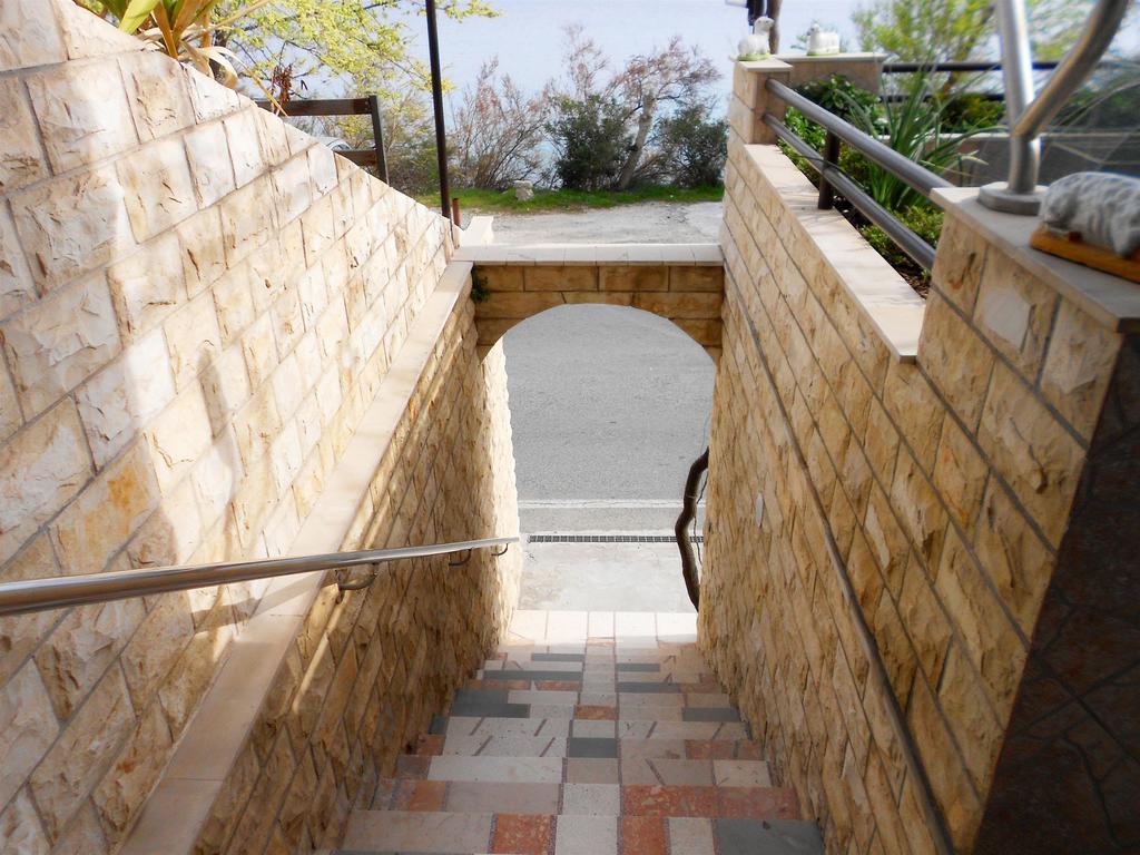 Duće Apartments Anka מראה חיצוני תמונה