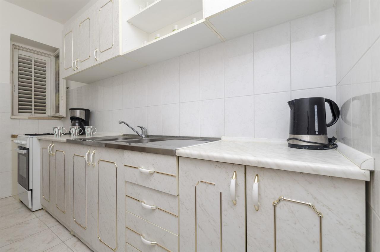 Duće Apartments Anka מראה חיצוני תמונה