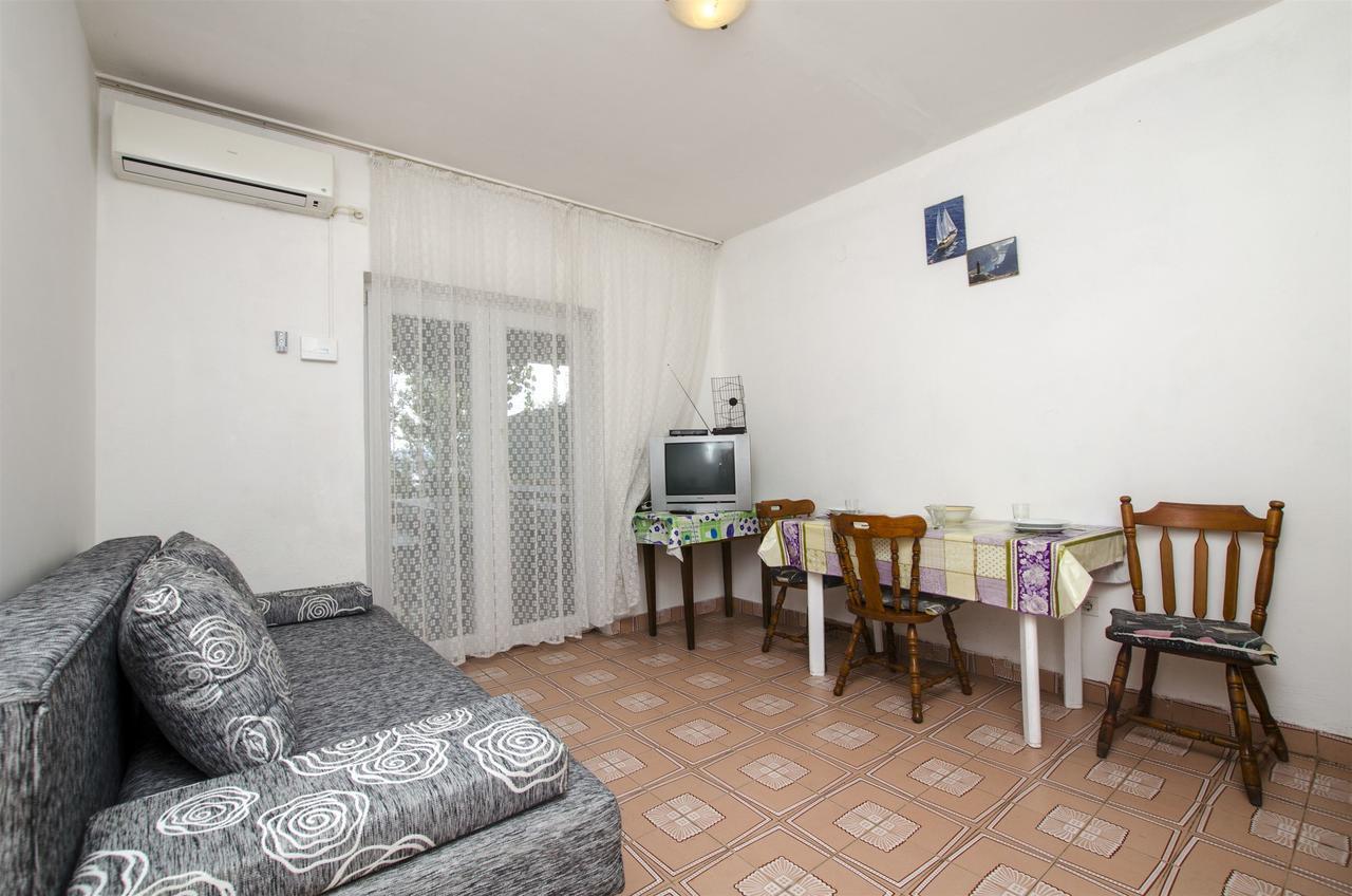 Duće Apartments Anka מראה חיצוני תמונה